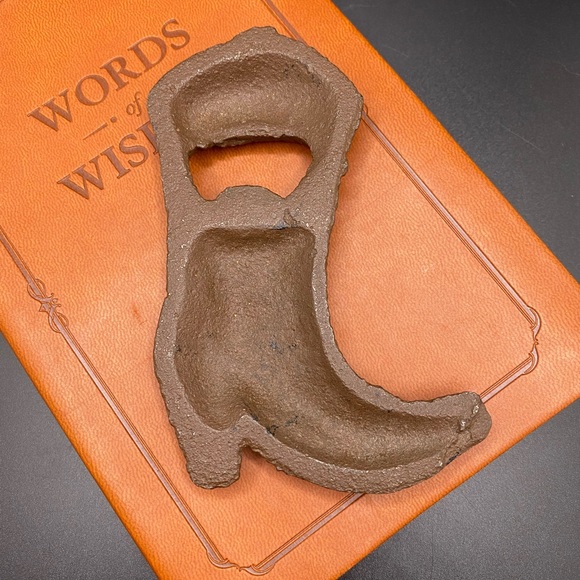 Rustic Western Longhorn Steer Cowboy Boot Cast Iron Bottle Cap Opener - Picture 7 of 8